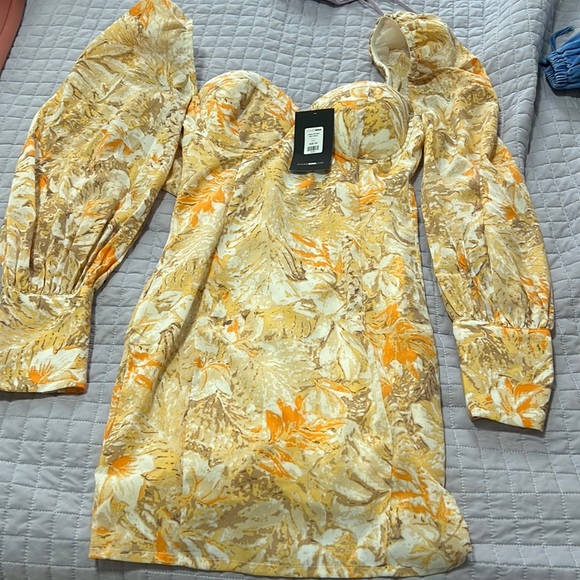 Fashion nova yellow printed mini dress - Picture 2 of 3